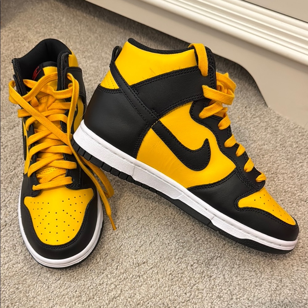 Nike Dunk High Black and Yellow Sneakers